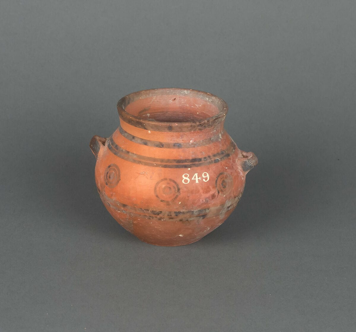 Amphoriskos, Archaic I Cypriot complex vessel