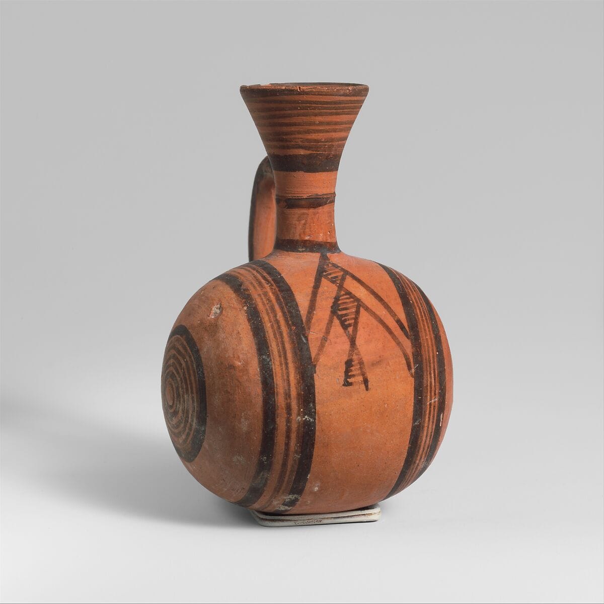 Terracotta barrel-shaped jug, Geometric III Cypriot