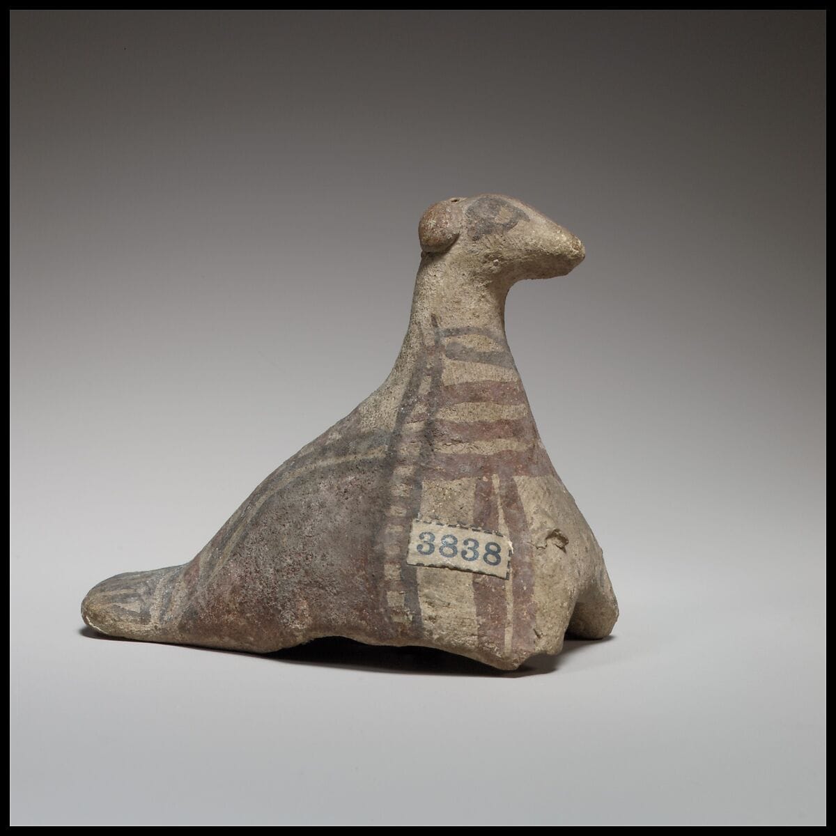 Seated bird figurine, Archaic II Cypriot statue
