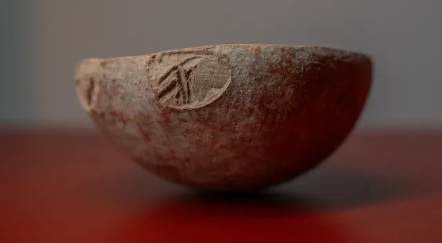 Red Polished Bowl with an Incised Mark