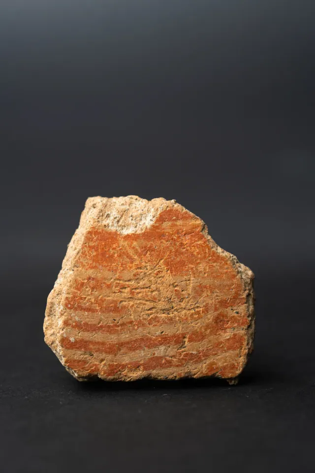 Combed Ware Bowl Fragment with Parallel Bands